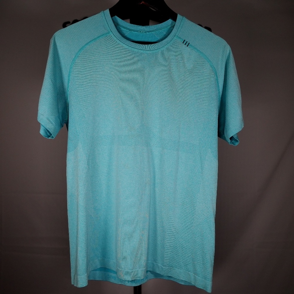 *OG* Lululemon mens Aqua shortsleeve athletic shirt